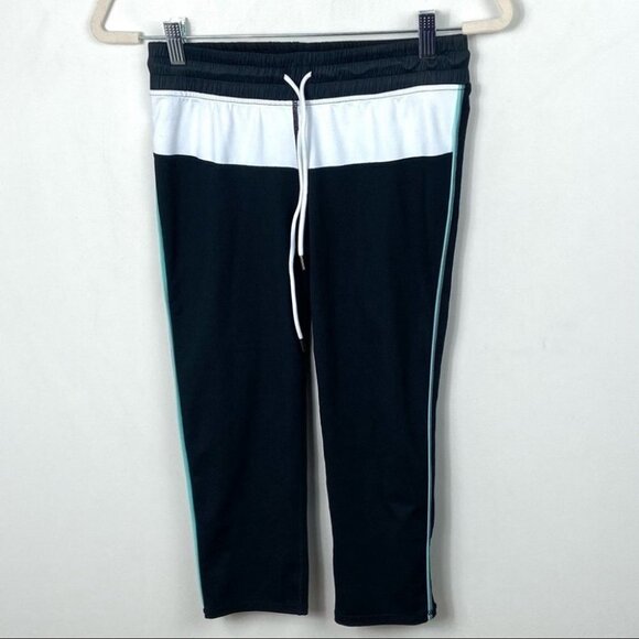 Fabletics Beckham Capri Powerhold Leggings Black Womens Size Small Drawstring - Picture 3 of 10